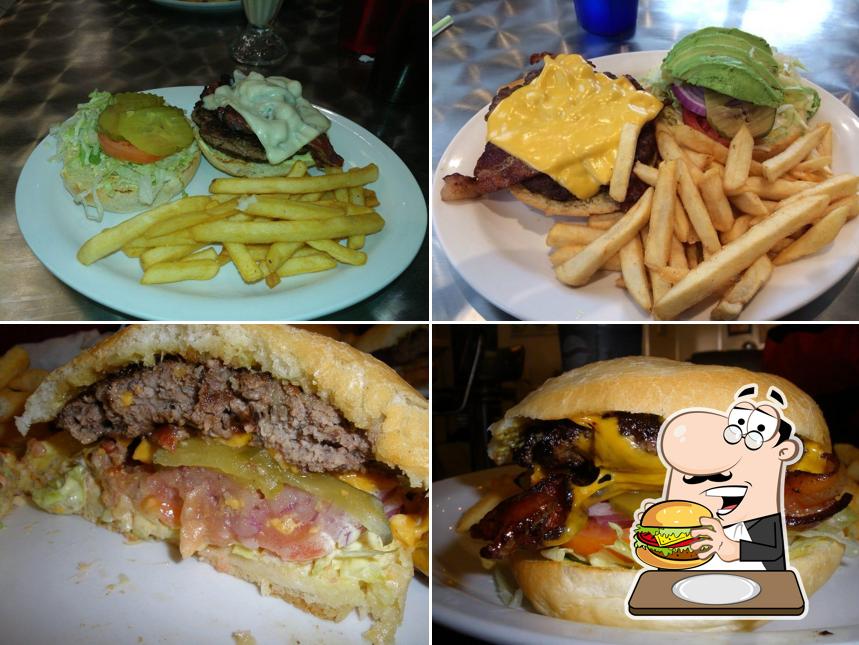 Best chili cheese fries in Visalia restaurants, spring 2024