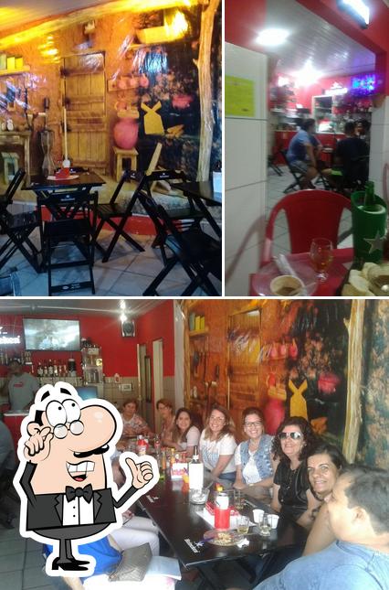 O interior do Bar do Capela