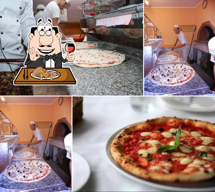 Scegli una pizza a Il Ghiottone