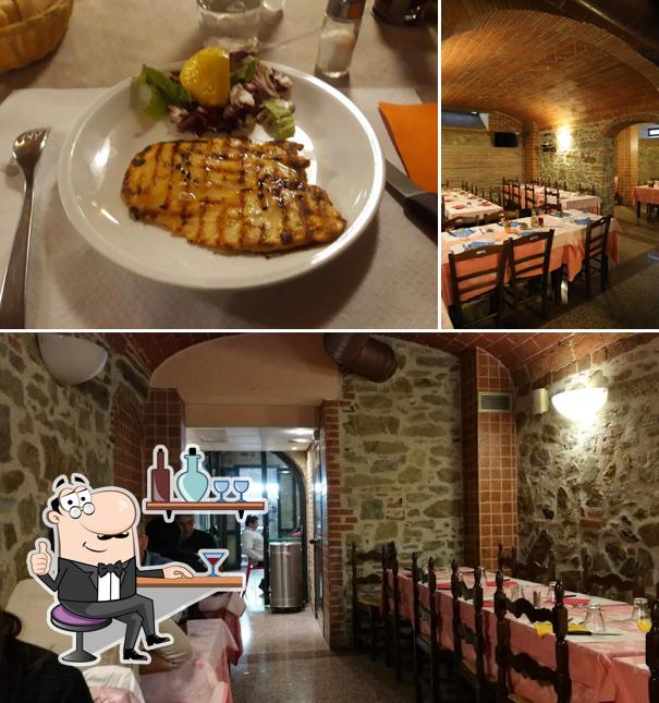Siediti a un tavolo di Ristorante Pizzeria Da Foffo