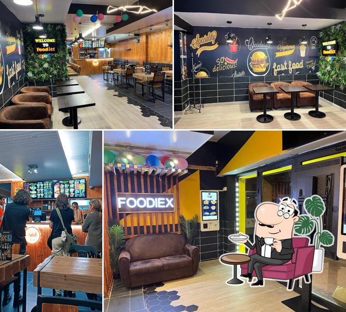 Découvrez l'intérieur de Foodiex Restaurant