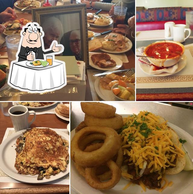 Lyla's Family Restaurant, 1911 Bailey Rd in Cuyahoga Falls Restaurant