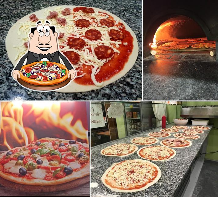 Ordina tra le svariate varianti di pizza