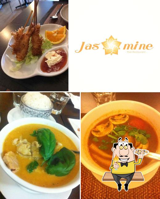 Pide marisco en Jasmine Thai Restaurant