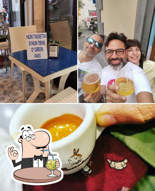 La immagine della bevanda e interni di Cristal Gelo