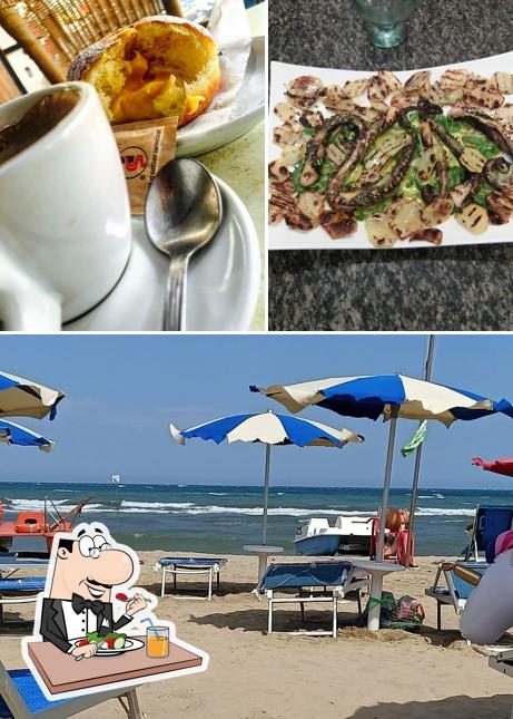La foto di cibo e interni da Lido Cala Dei Longobardi