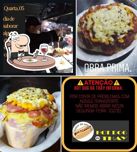 Comida em Hot-Dog da Thay