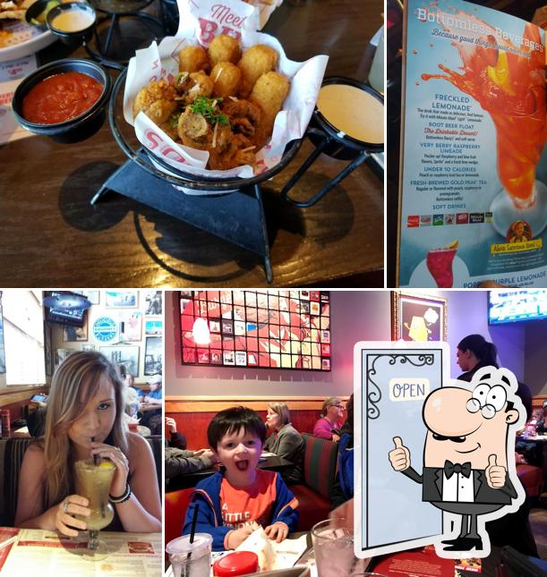 Red Robin Gourmet Burgers and Brews, 16904 Meridian Ave E in Puyallup