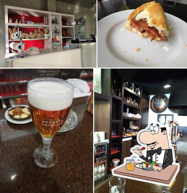 Это снимок, где изображены еда и напитки в Panadería Cafetería Montirón