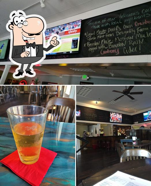 Broken Anchor Bar and Grill in Bandon Restaurant menu and reviews