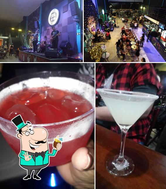 O Lata Velha Rock Bar serve álcool