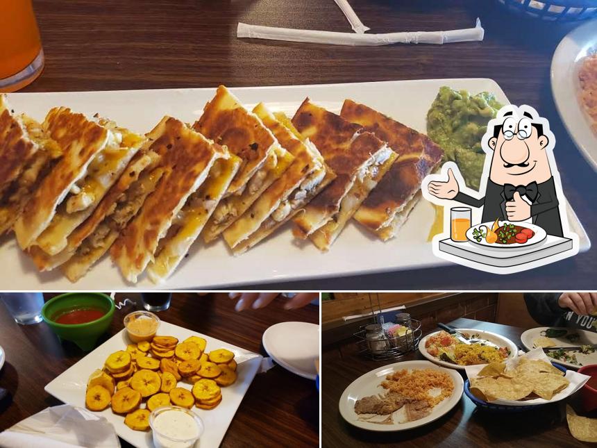 Don Luis Burger & Wings in Coleman Restaurant menu and reviews