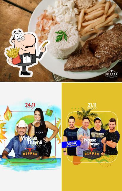Prove batatas fritas no Rippas Costelaria e Cervejaria