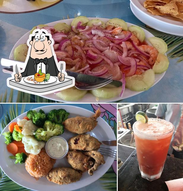 Mariscos El Charco Sucursal Morelos is distinguished by food and alcohol