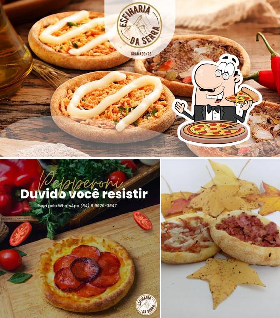 Escolha pizza no Esfiharia Da Serra Gramado