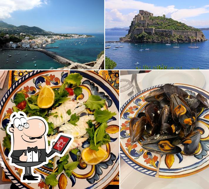 La immagine della esterno e cibo di Ischia Ristorante