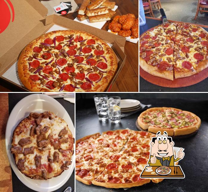 Pizza Hut, 1550 Madison Ave in Fort Atkinson Restaurant menu and reviews