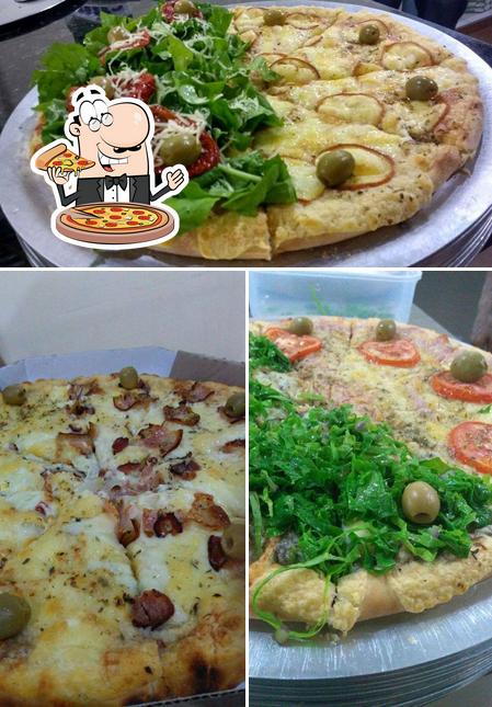 Escolha pizza no Luigi Pizzaria