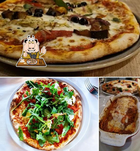 Try out pizza at Restaurant Italien Arlecchino