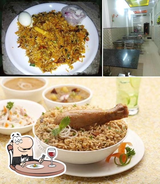 Among different things one can find food and interior at Ambur dum biriyani