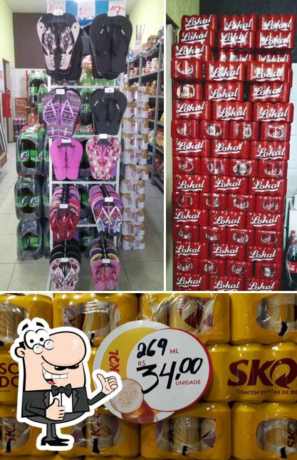 Look at the photo of Bar do Beto