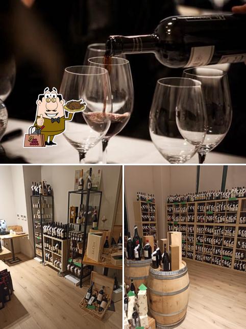 È gradevole godersi un bicchiere di vino a Enoteca e Centro Didattico Le Clos Terni