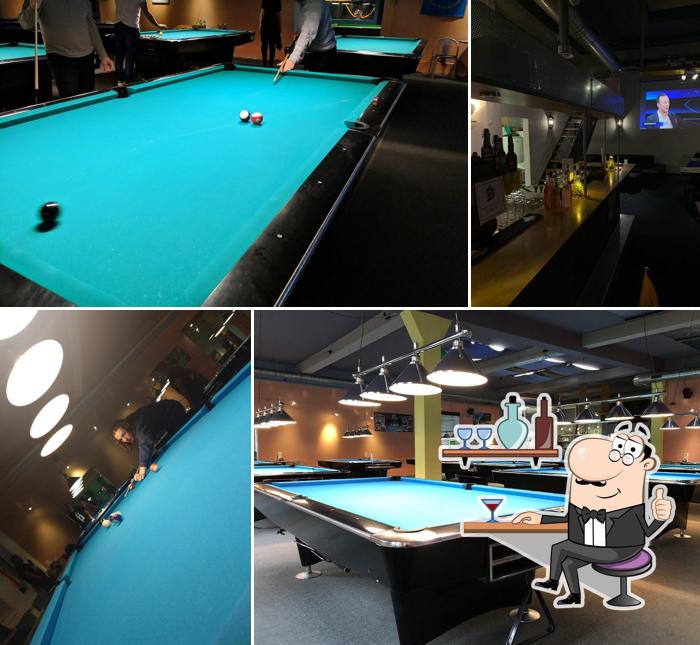 Gli interni di Benteli's Snooker Pool Darts Bar Lounge Kultur