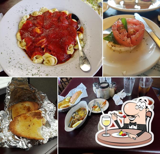 Platos en Capparelli's Italian Food, Pizza, & Catering