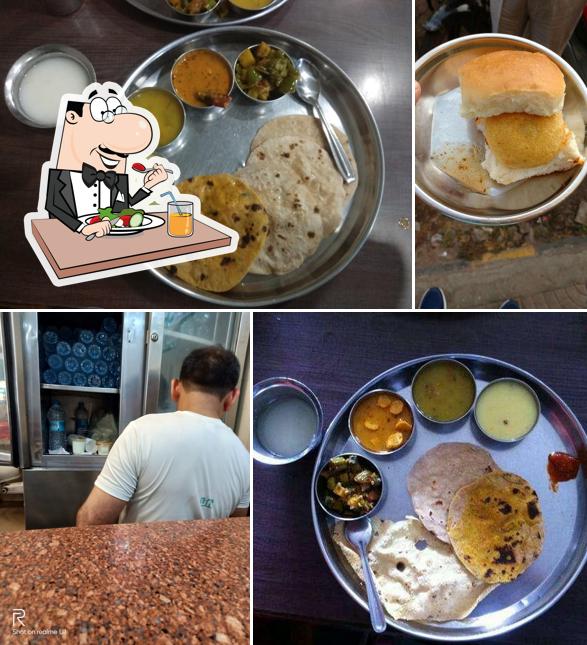 Food at Ganagaur Restaurant Nagpur