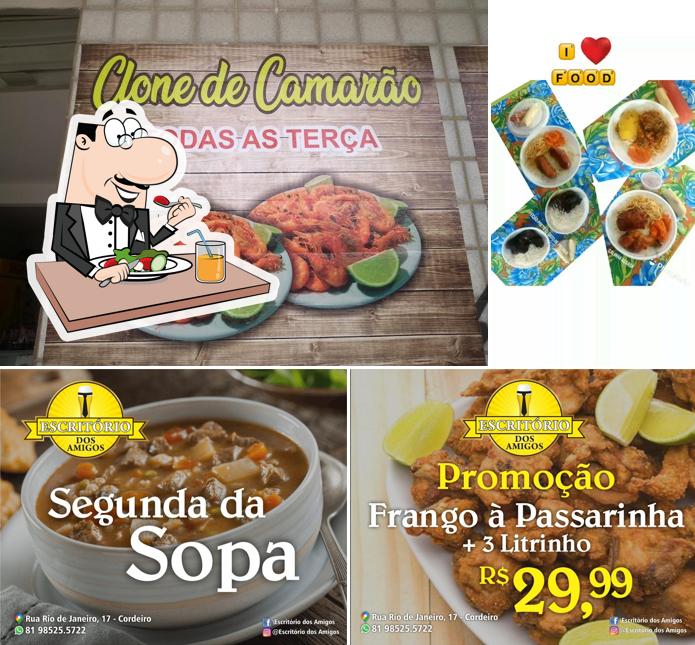 Comida em Escritório dos Amigos