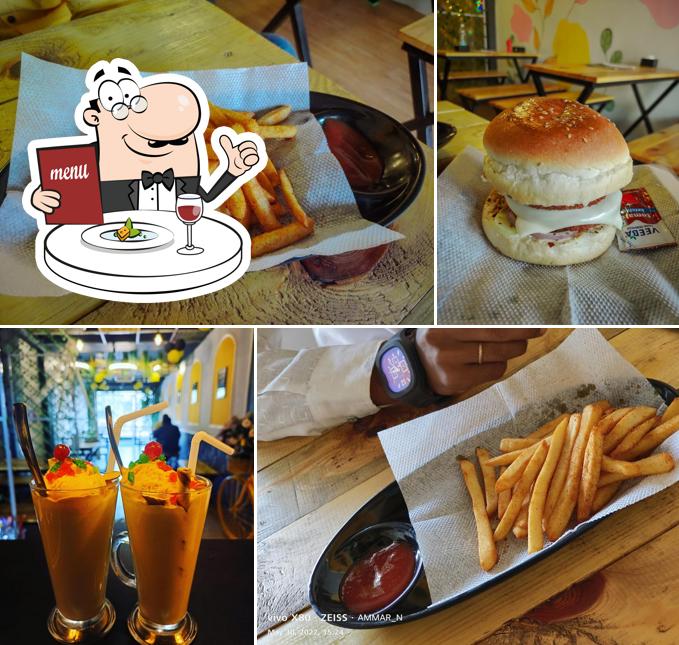 THE FLAVOURS CAFE