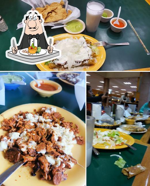Restaurante Taquería El Cometa, Ciudad Juarez, Blvd. Manuel Gómez Morín