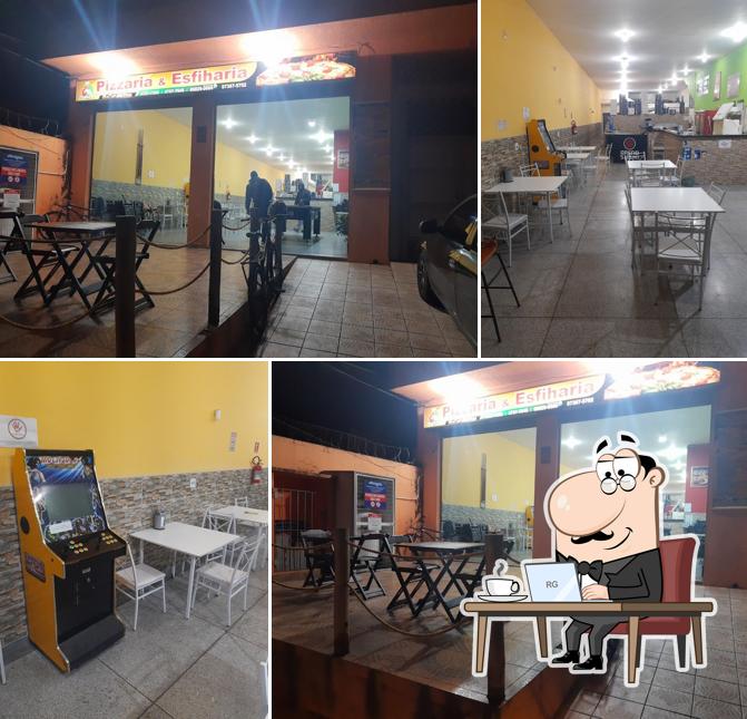 Pizzaria e Esfiharia Dyana