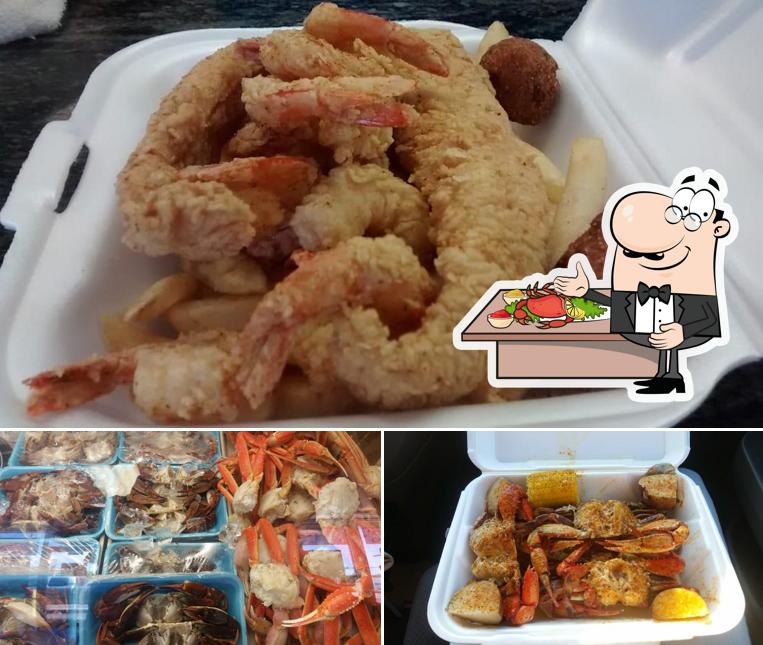 The guests of Riverside Seafood Market can get different seafood items