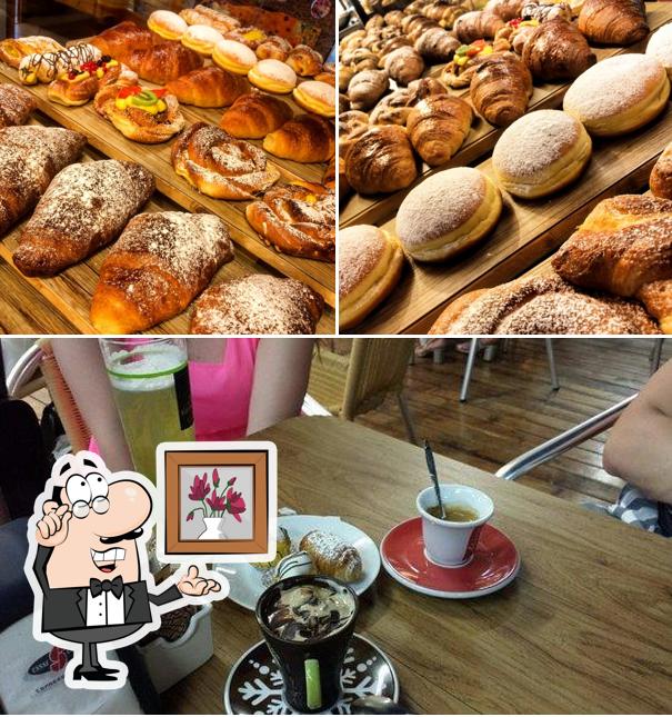 Siediti a un tavolo di "Il Fornaio" Pasticceria Caffetteria di Celli Gianluca