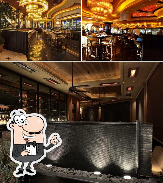 The Cheesecake Factory, 5162 Meadowood Mall Cir in Reno Restaurant