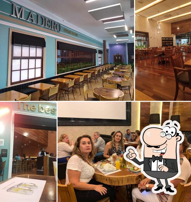 O interior do Madero Steak House Salvador Shopping