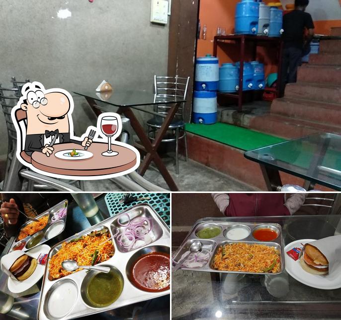 CHFC FAST FOOD RESTAURANT is distinguished by food and interior