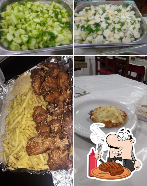 Peça pratos de carne no Restaurante e Pizzaria Brisa do Mar
