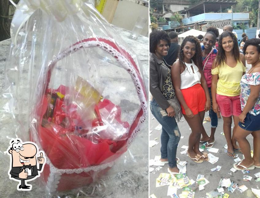 Look at the photo of Bar Maracanã