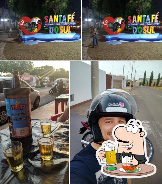 Você pode tomar uma tulipa de cerveja leve ou escura