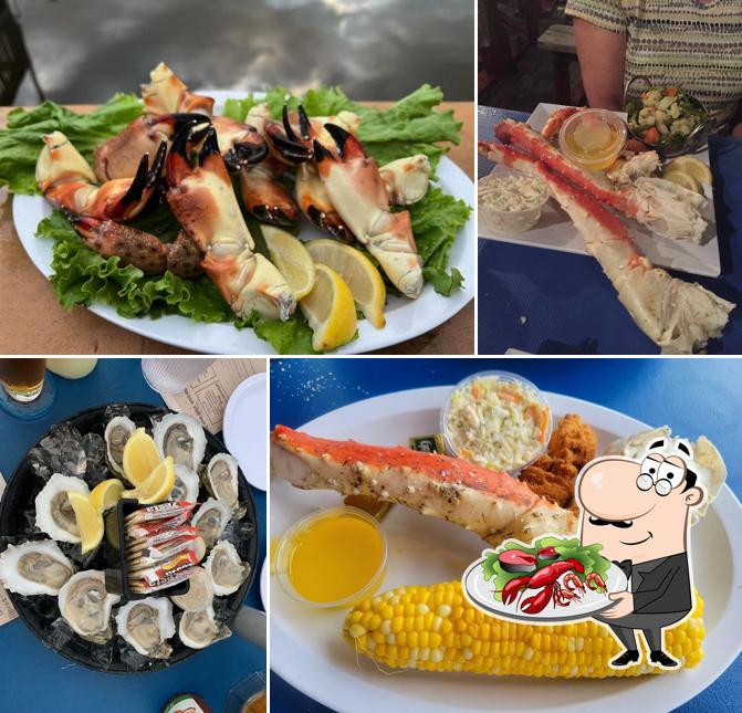 Elige entre las distintas comidas con marisco disponibles en Phillippi Creek Oyster Bar
