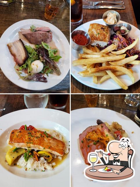 Wallace's at the Greenhouse, Homosassa - Restaurant menu, prices and ...