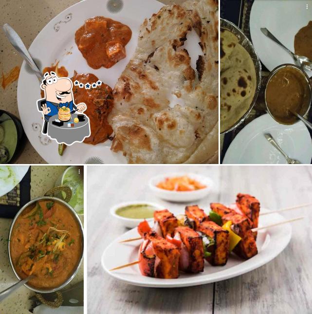 Food at Chatoreee restaurant & invites party hall