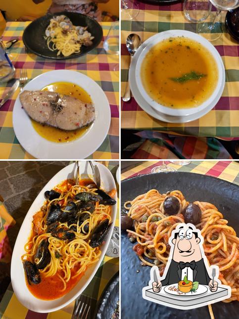 Costolette e spaghetti alla bolognese al A Sartania