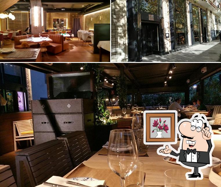 The photo of Restaurante Behia’s interior and exterior