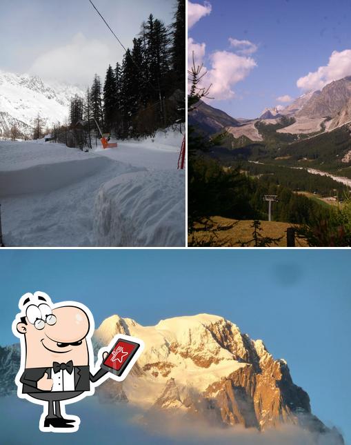 Gli esterni di Rifugio Monte Bianco