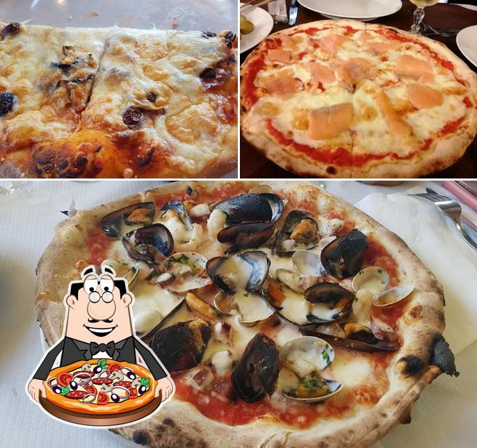 Ordina una pizza a Ristorante Pizzeria Riviera