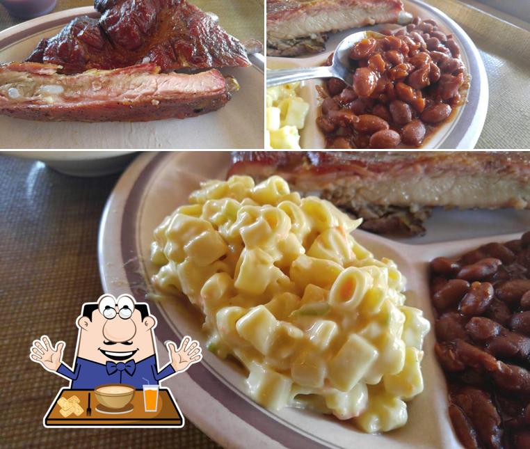 The Barbecue Pit, 920 E Plaza Blvd 12 in National City Restaurant