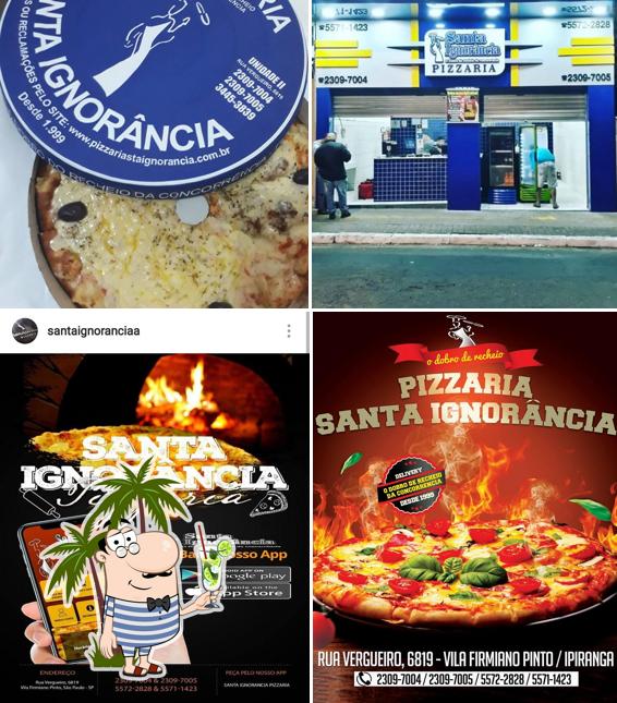 Look at the picture of Pizzaria Santa ignorância